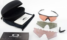 Lunettes de soleil OAKLEY M
